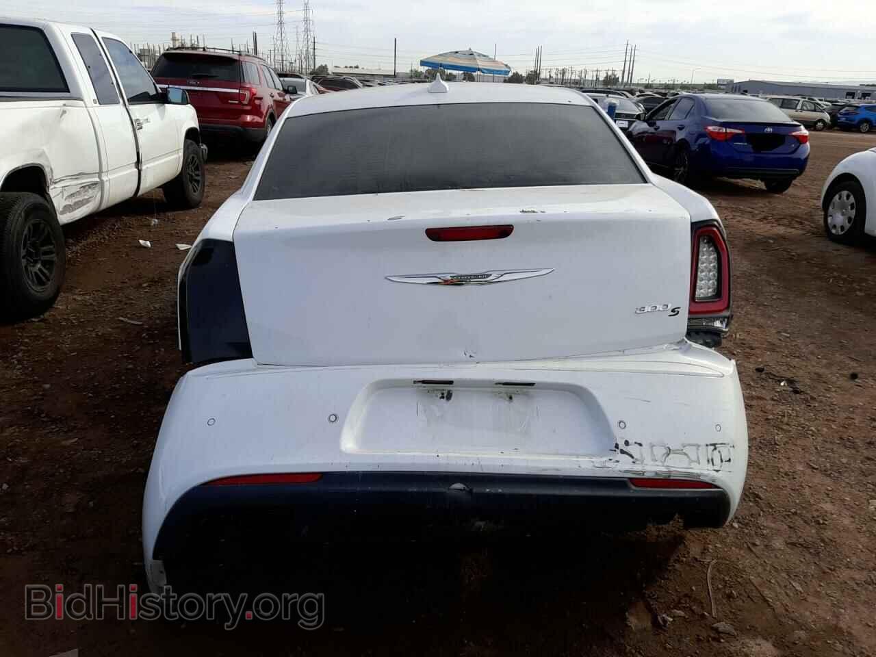 2016 CHRYSLER 300 - VIN: 2C3CCABT5GH147832 - Фото 6