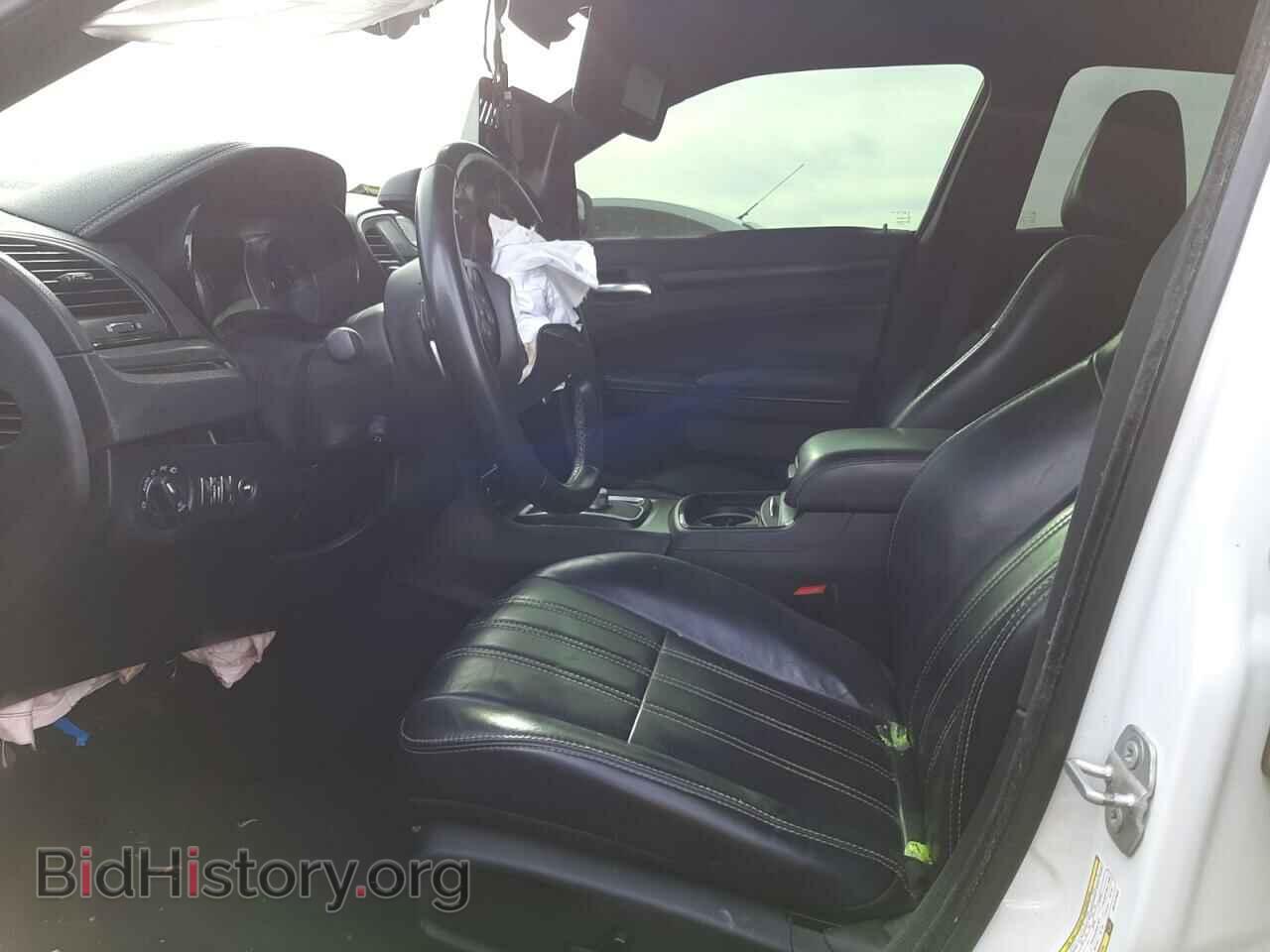 2016 CHRYSLER 300 - VIN: 2C3CCABT5GH147832 - Фото 7