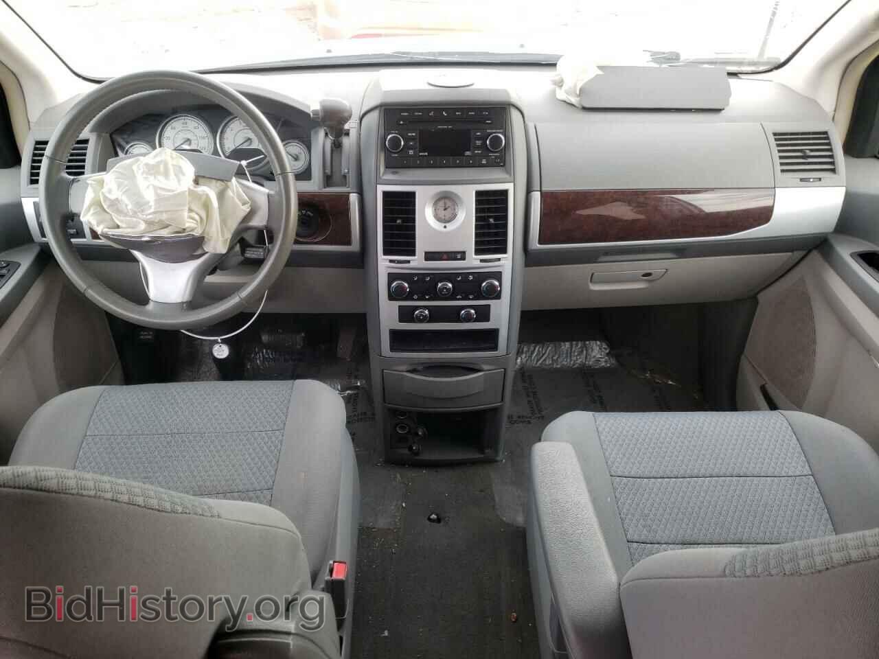 2010 CHRYSLER MINIVAN - VIN: 2A4RR5D12AR202188 - Фото 8