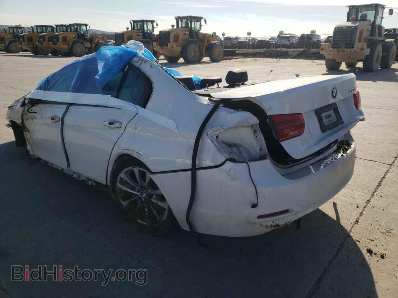 2017 BMW 3 SERIES - VIN: WBA8A9C59HK620452 - Фото 2