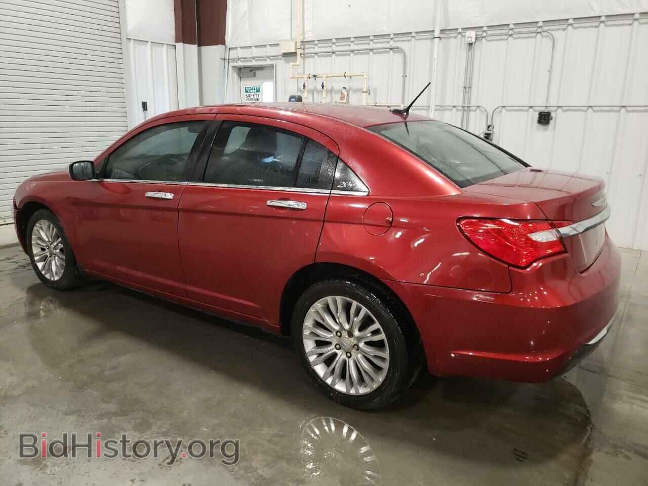 2012 CHRYSLER 200 - VIN: 1C3CCBCG3CN107659 - Фото 2