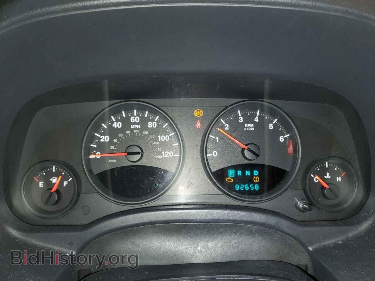 2010 JEEP COMPASS - VIN: 1J4NF4FB2AD524467 - Photo 9