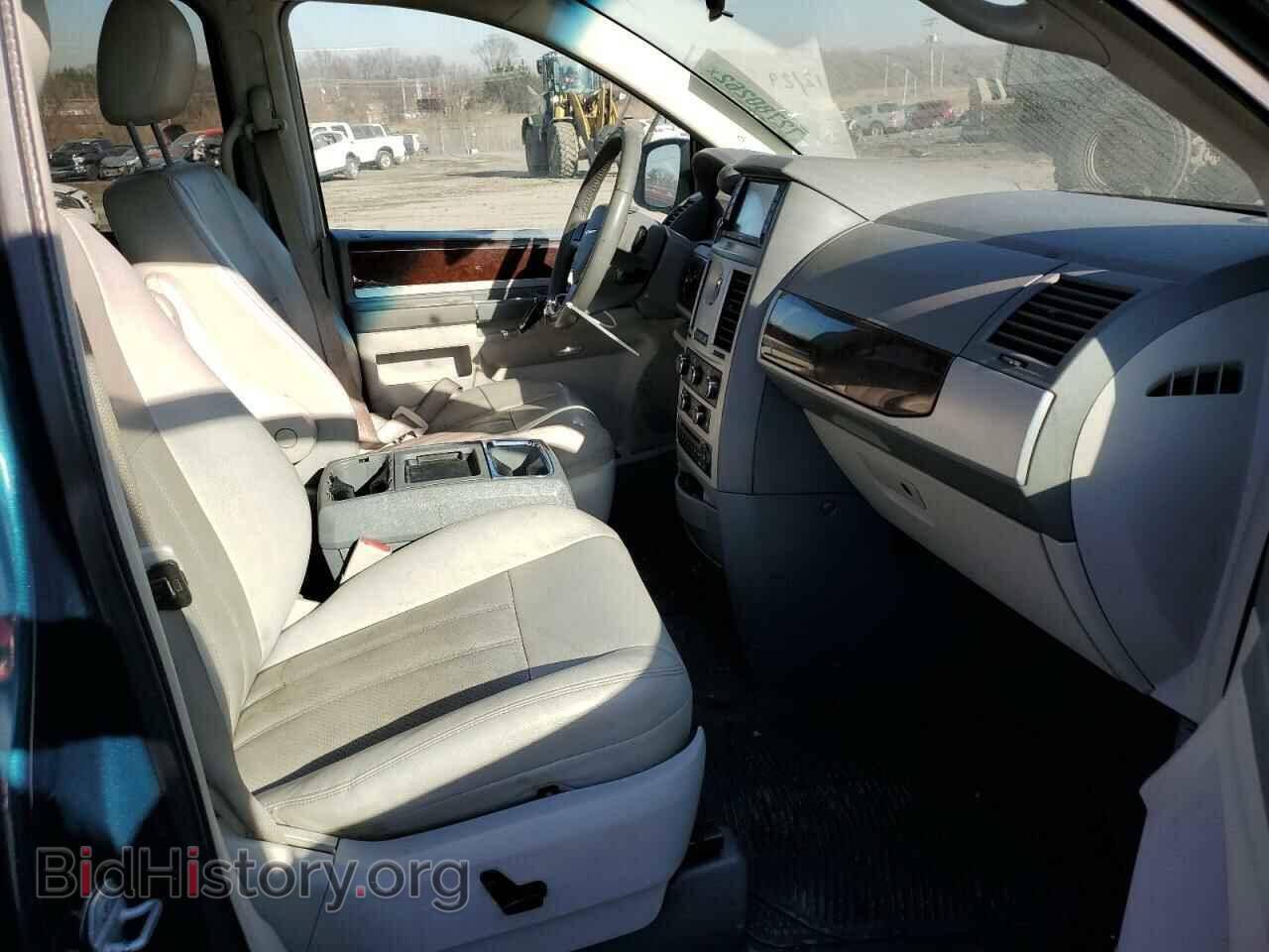 2008 CHRYSLER MINIVAN - VIN: 2A8HR44H78R115155 - Фото 7