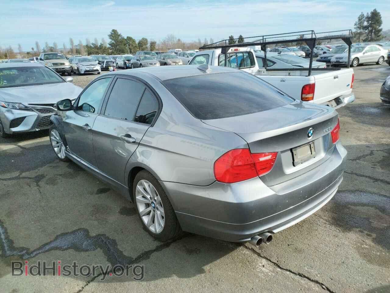 2011 BMW 3 SERIES - VIN: WBAPH5G51BNM82177 - Фото 2