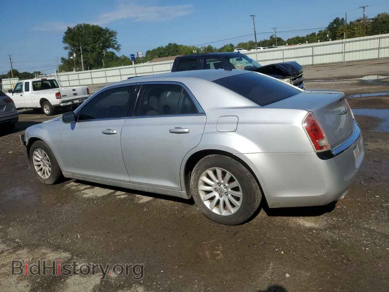 2012 CHRYSLER 300 - VIN: 2C3CCAAG4CH264316 - Фото 2