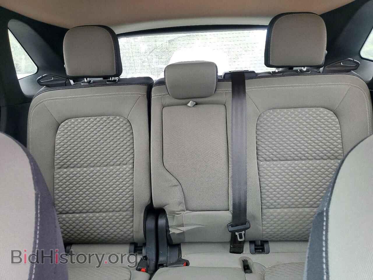 2020 Ford ESCAPE (VIN 1FMCU9G65LUA19412) — photo 10 of 14