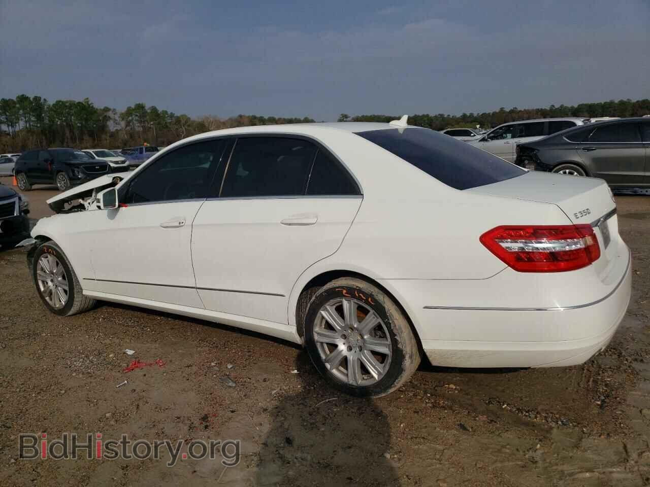 2013 MERCEDES-BENZ E-CLASS - VIN: WDDHF5KB0DA667704 - Фото 2