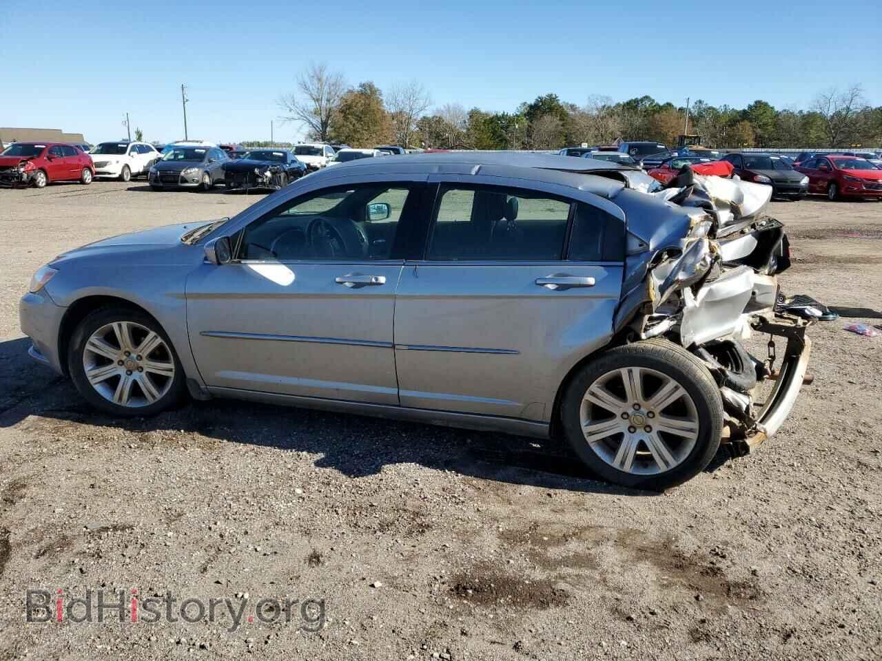 2013 CHRYSLER 200 - VIN: 1C3CCBBB3DN639176 - Фото 2