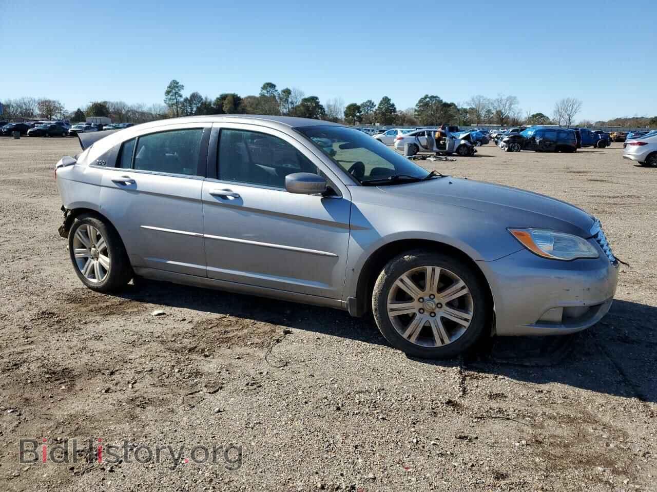 2013 CHRYSLER 200 - VIN: 1C3CCBBB3DN639176 - Фото 4