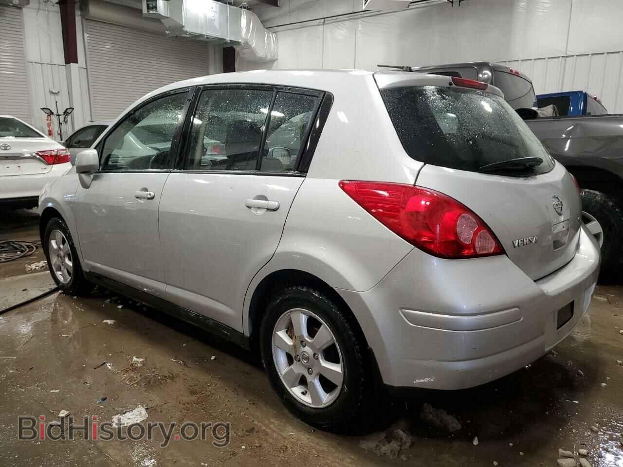 2009 NISSAN VERSA - VIN: 3N1BC13EX9L366404 - Фото 2