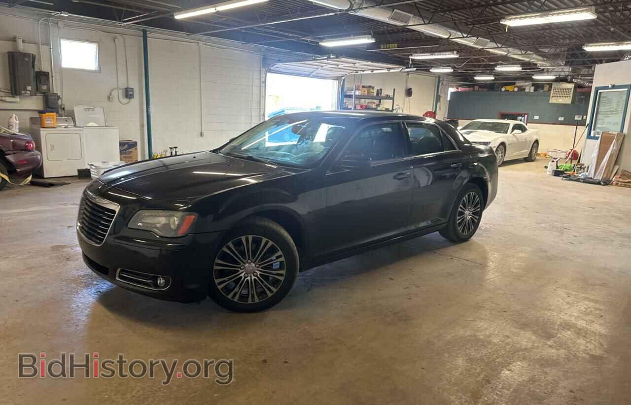 2014 CHRYSLER 300 - VIN: 2C3CCAGGXEH136477 - Photo 2