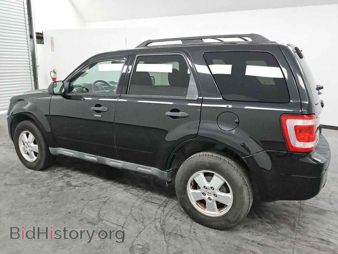 2011 FORD ESCAPE - VIN: 1FMCU0D79BKA73931 - Фото 2