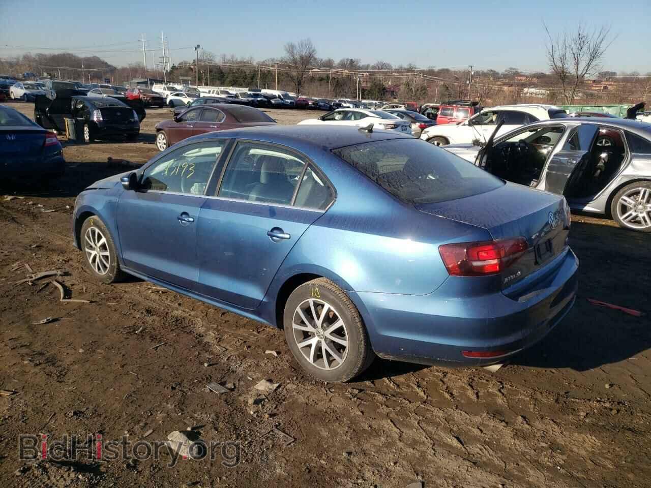 2017 VOLKSWAGEN JETTA - VIN: 3VWDB7AJ4HM335182 - Фото 2