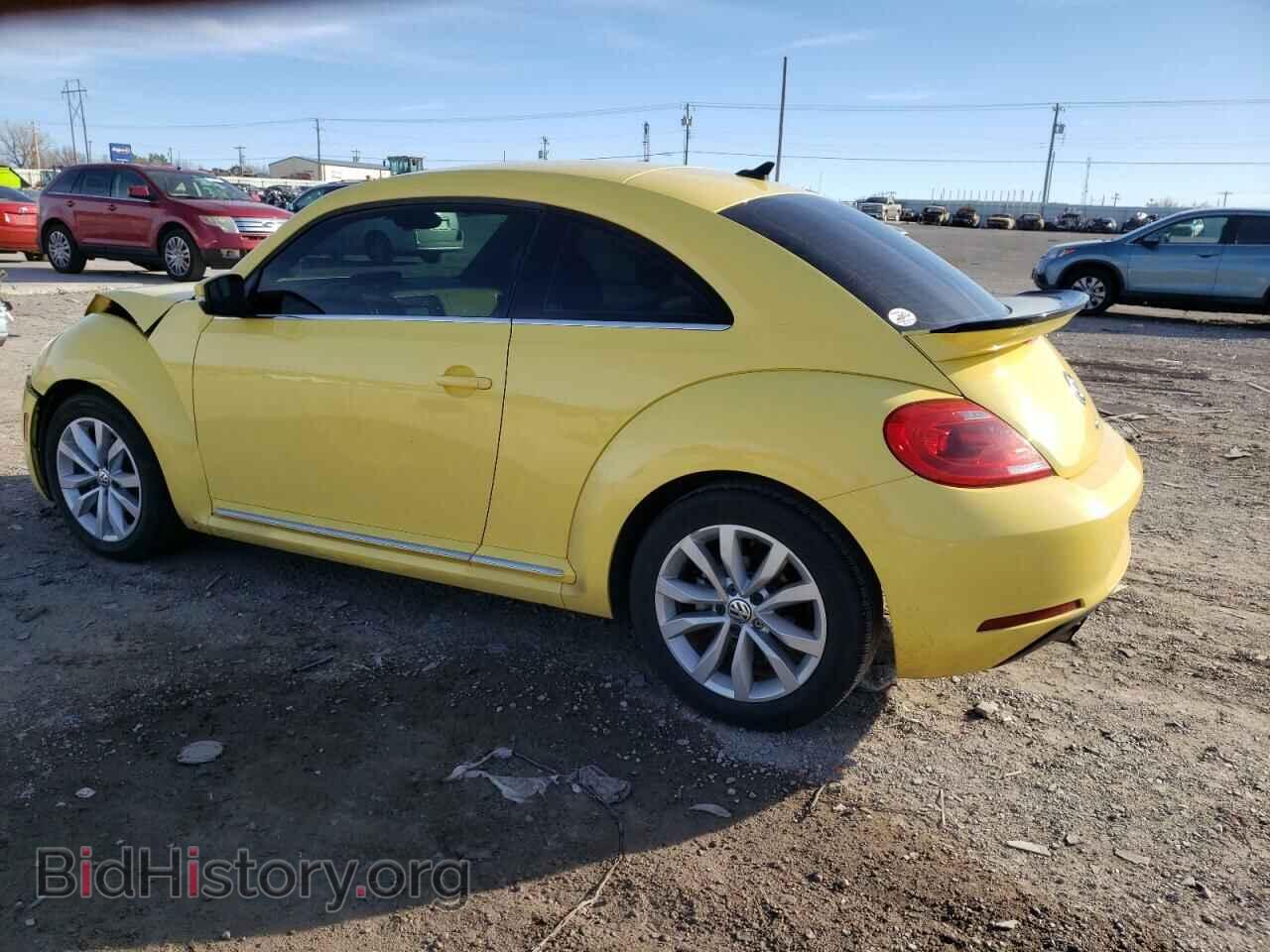 2013 VOLKSWAGEN BEETLE - VIN: 3VWJL7ATXDM675464 - Фото 2