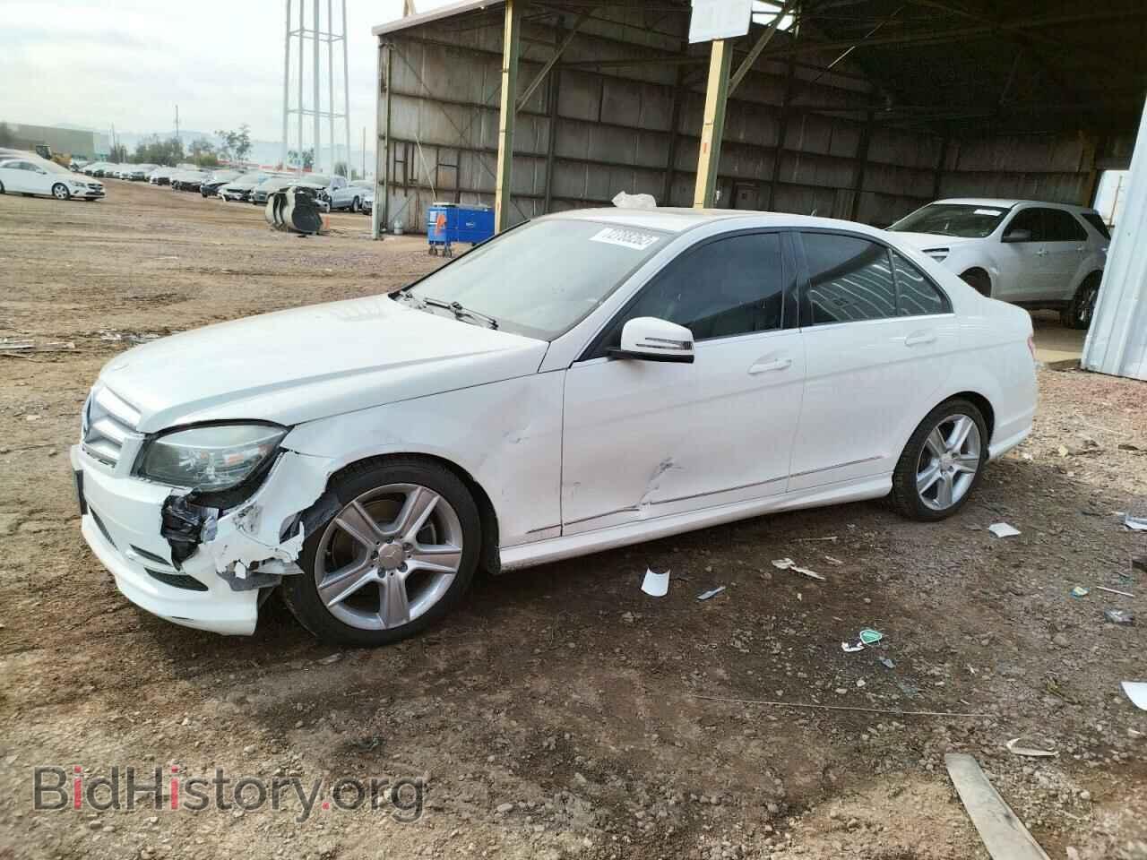 Photo WDDGF5EB0BR185708 - MERCEDES-BENZ C-CLASS 2011