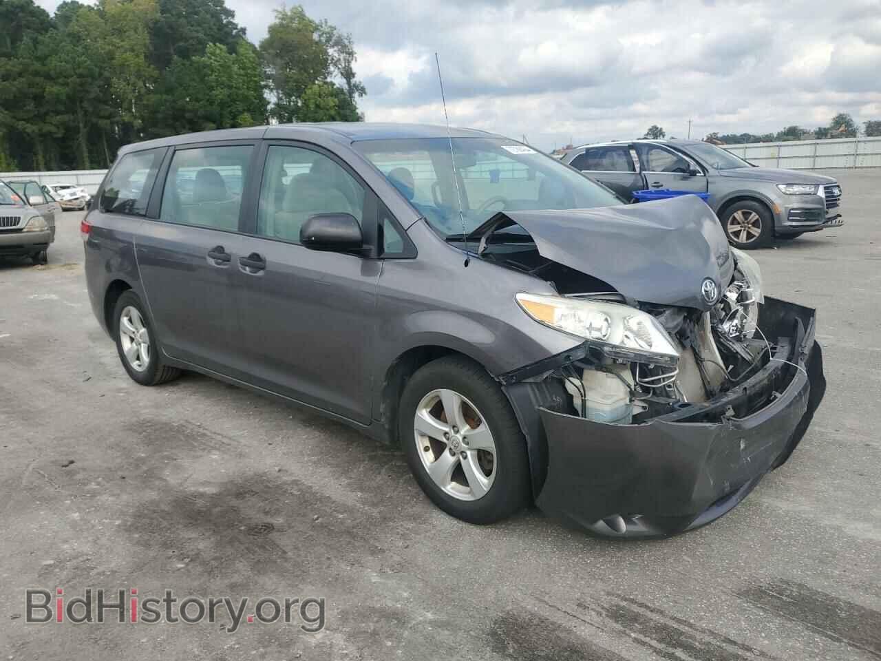 2011 TOYOTA All Models - VIN: 5TDZK3DC4BS096948 - Фото 4