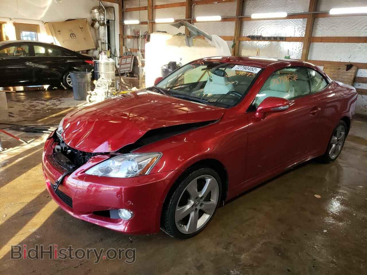 Photo JTHFE2C28A2504093 - LEXUS IS 2010