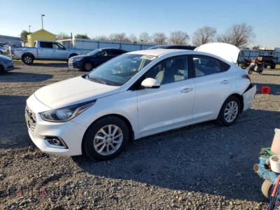 2020 Hyundai ACCENT SE, белый — VIN 3KPC24A60LE125819, Copart