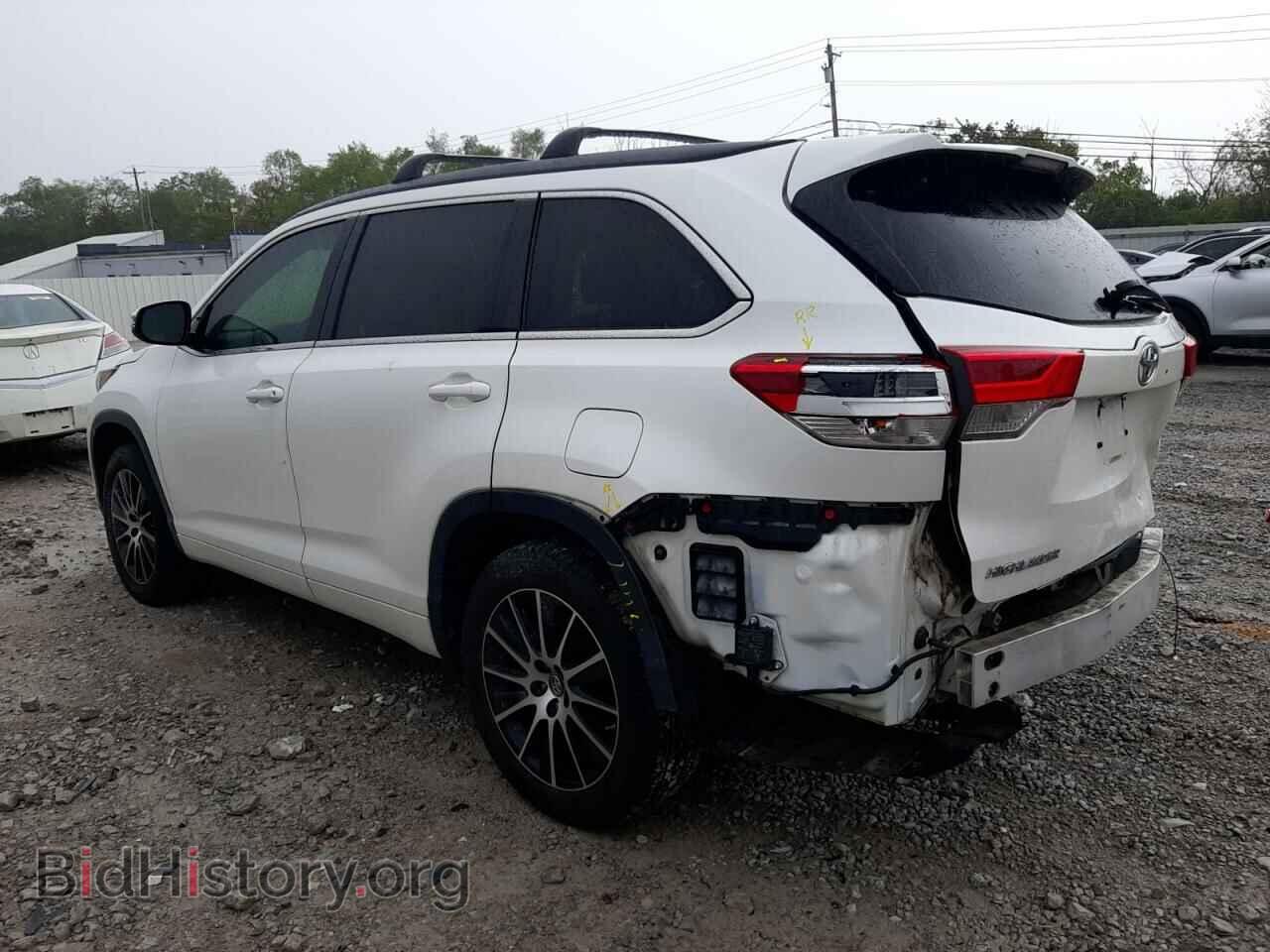 2017 TOYOTA HIGHLANDER - VIN: 5TDKZRFH9HS197310 - Фото 2