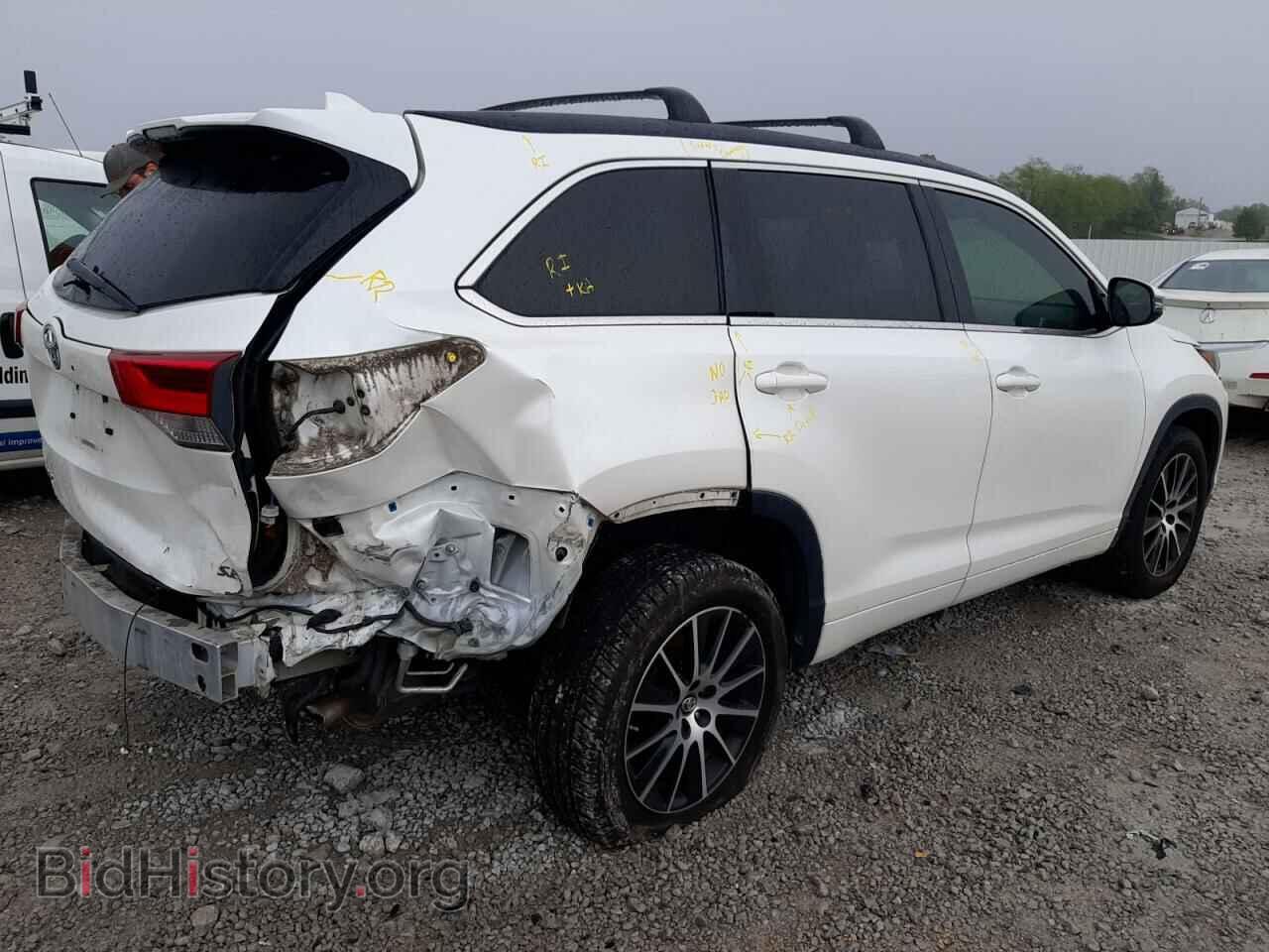 2017 TOYOTA HIGHLANDER - VIN: 5TDKZRFH9HS197310 - Фото 3