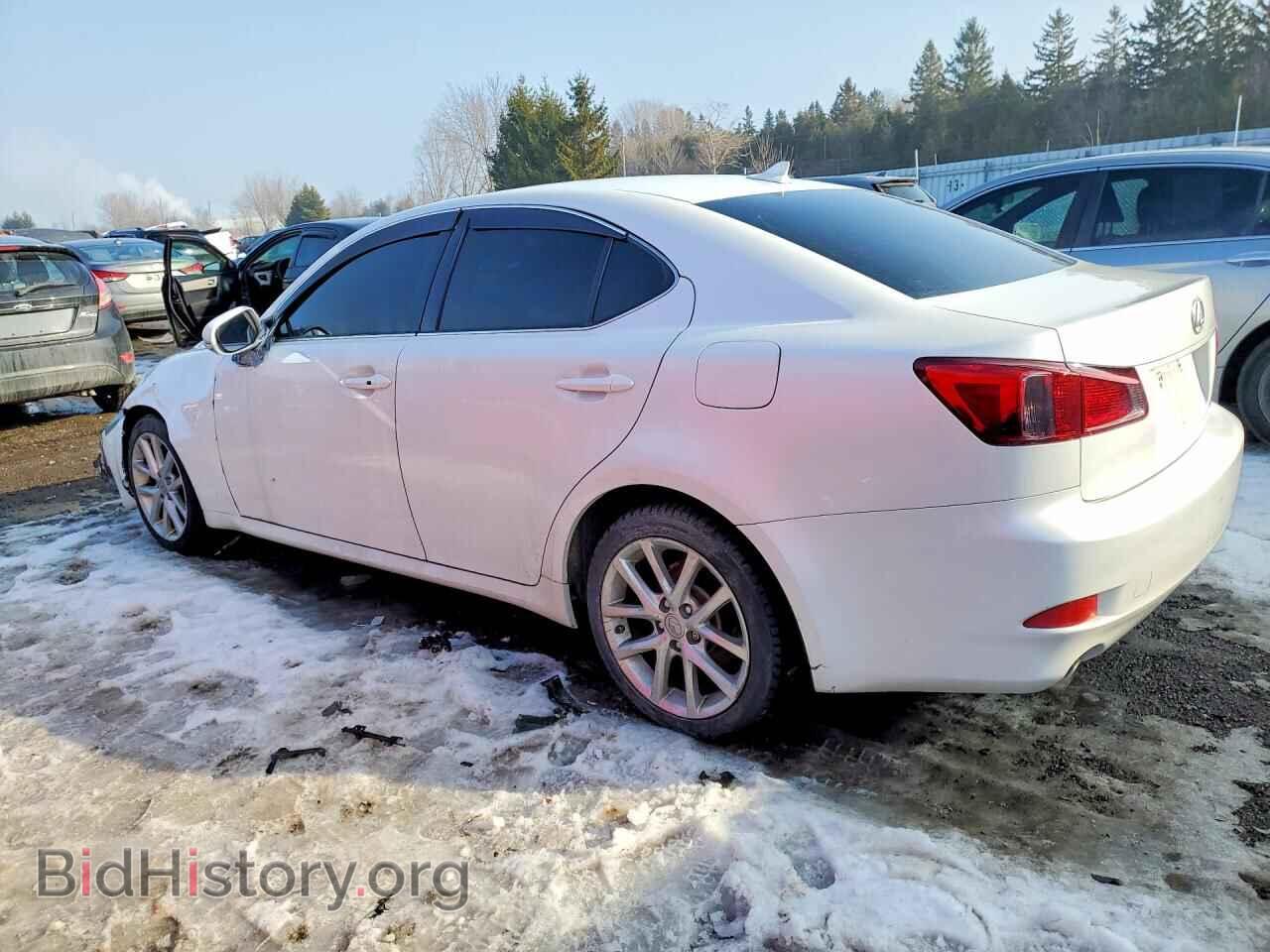 2011 LEXUS IS - VIN: JTHCF5C28B5046962 - Photo 2