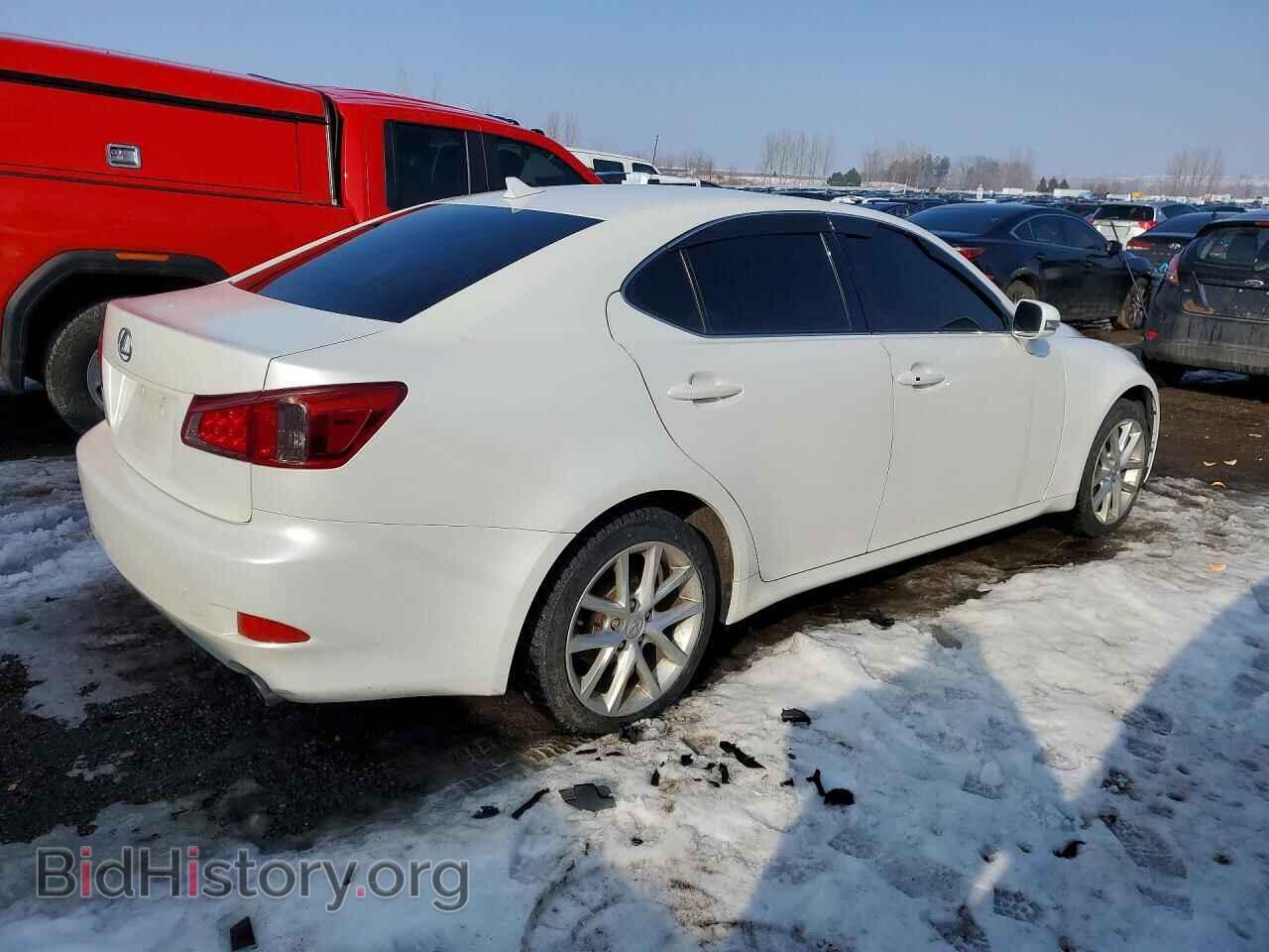 2011 LEXUS IS - VIN: JTHCF5C28B5046962 - Photo 3