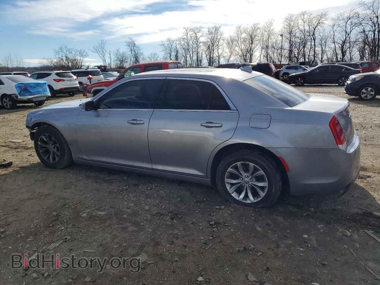 2016 CHRYSLER 300 - VIN: 2C3CCAAG7GH268429 - Фото 2