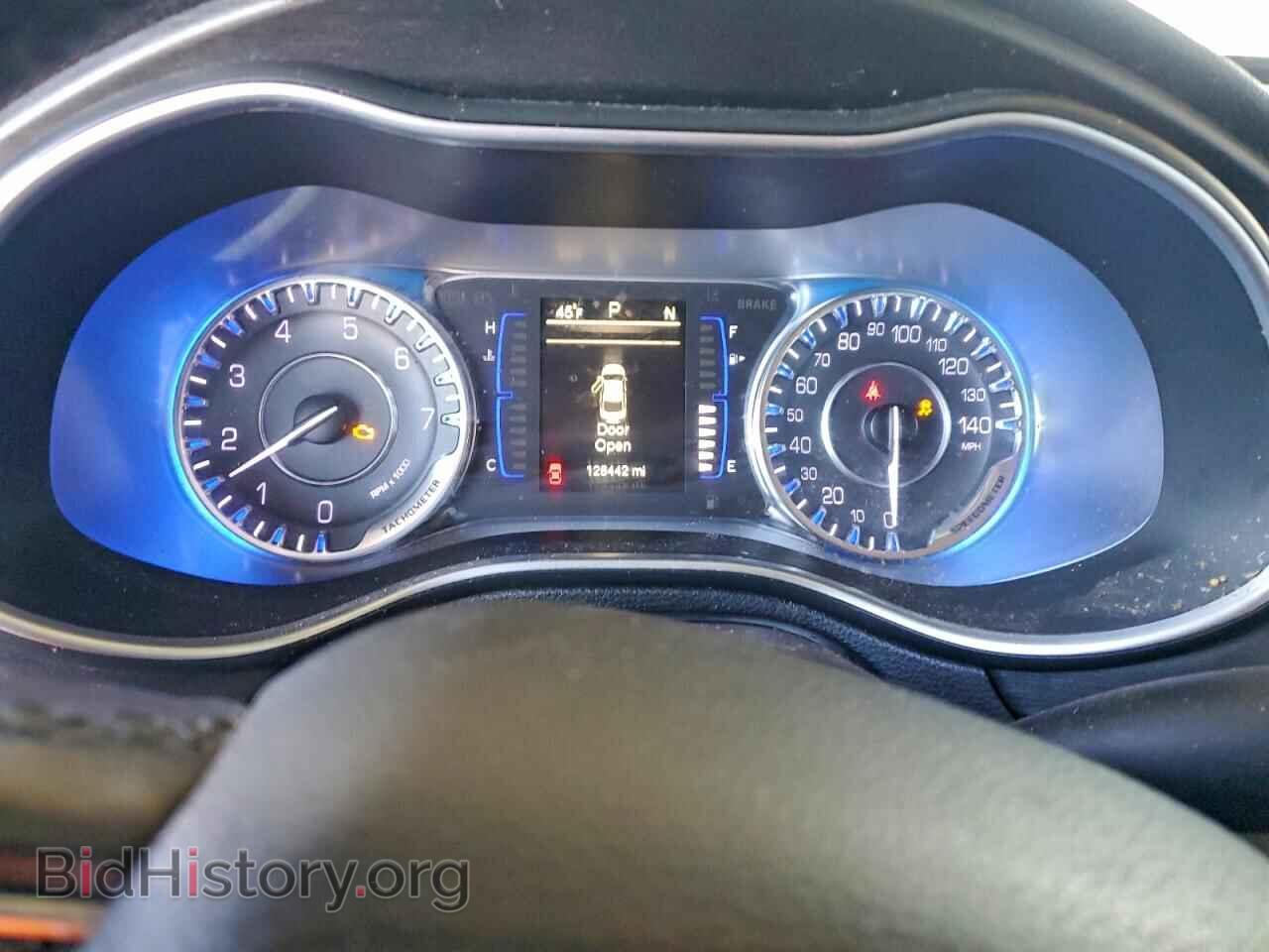 2016 CHRYSLER 200 - VIN: 1C3CCCAB1GN119859 - Фото 9