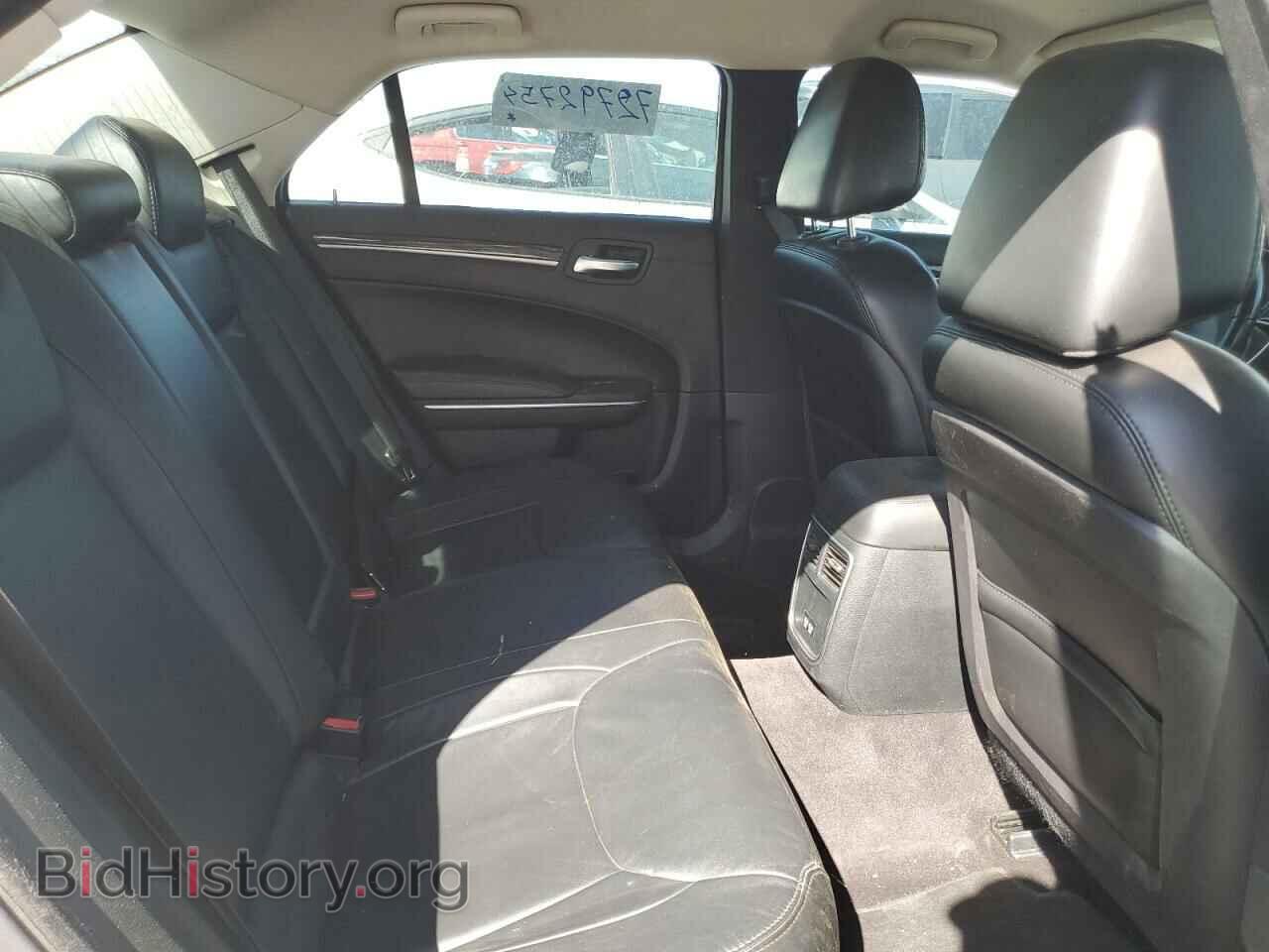 2016 CHRYSLER 300 - VIN: 2C3CCARG0GH253419 - Фото 10