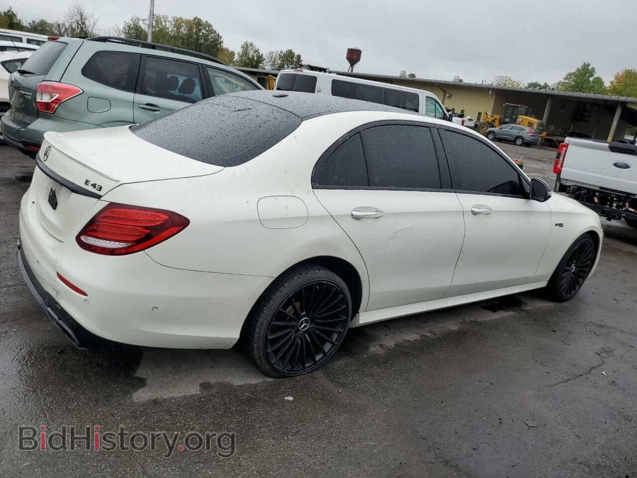 2017 MERCEDES-BENZ E-CLASS - VIN: WDDZF4KB3HA240943 - Фото 3
