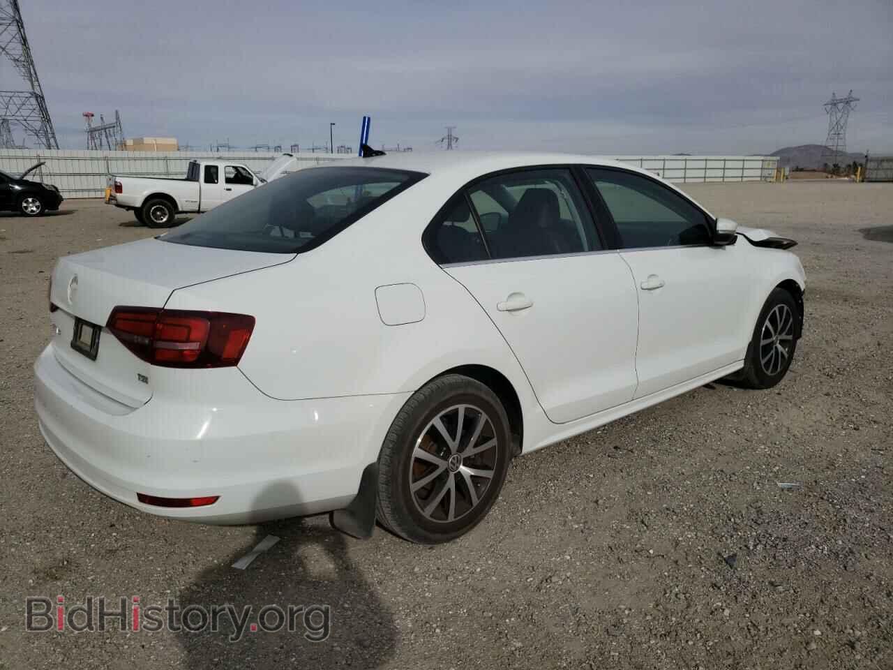 2017 VOLKSWAGEN JETTA - VIN: 3VWDB7AJ3HM358596 - Фото 3