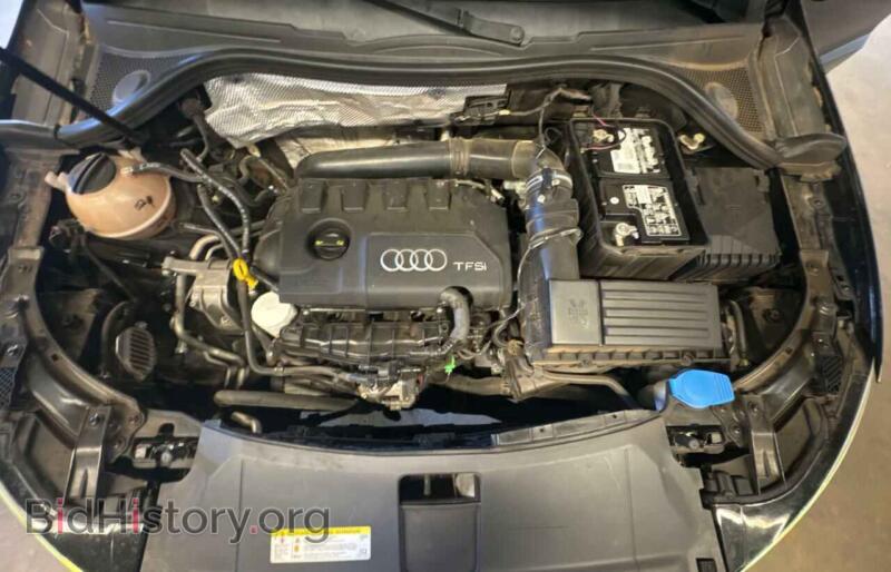 2016 Audi Q3 (VIN WA1EFCFS7GR015920) — photo 7 of 10