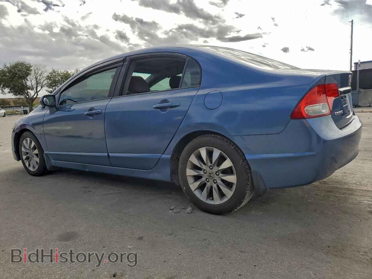 2010 HONDA CIVIC - VIN: 19XFA1F87AE068119 - Фото 2