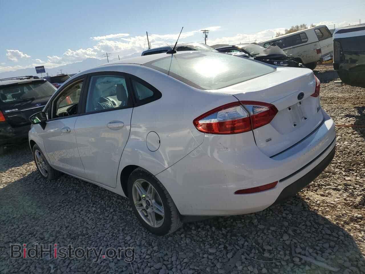 2017 FORD FIESTA - VIN: 3FADP4BJ4HM168524 - Фото 2