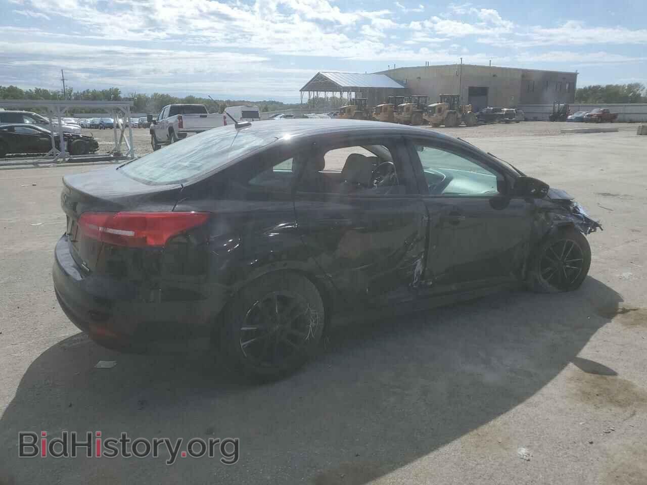 2016 FORD FOCUS - VIN: 1FADP3F20GL271369 - Фото 3