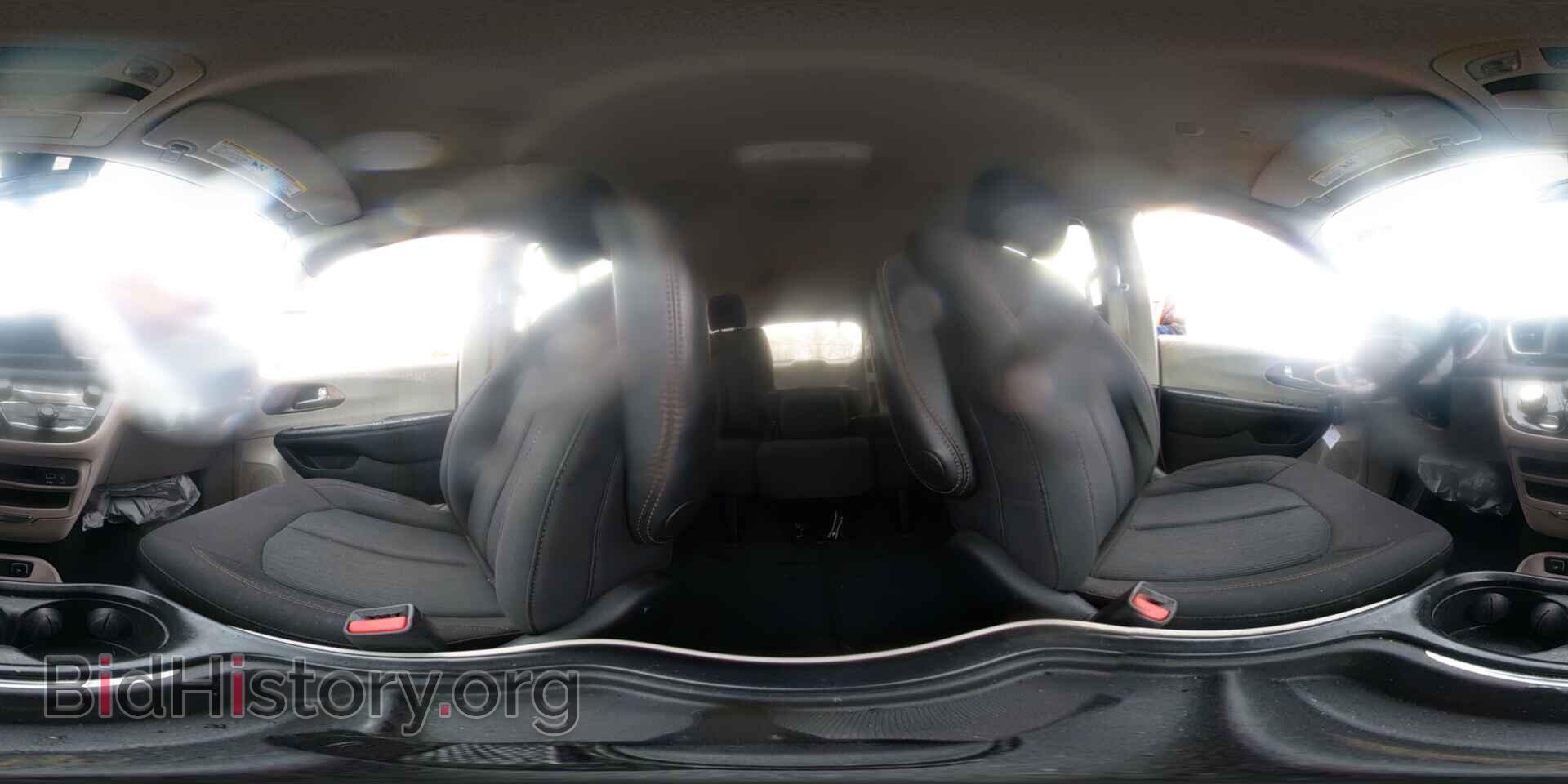 2018 CHRYSLER PACIFICA - VIN: 2C4RC1FG9JR294062 - Photo 15