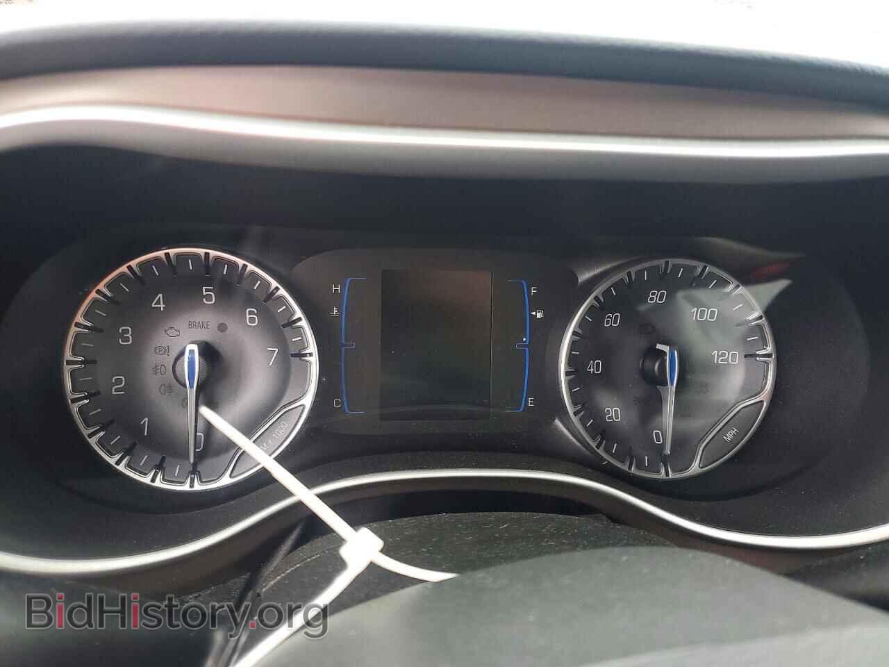 2018 CHRYSLER PACIFICA - VIN: 2C4RC1FG9JR294062 - Photo 9