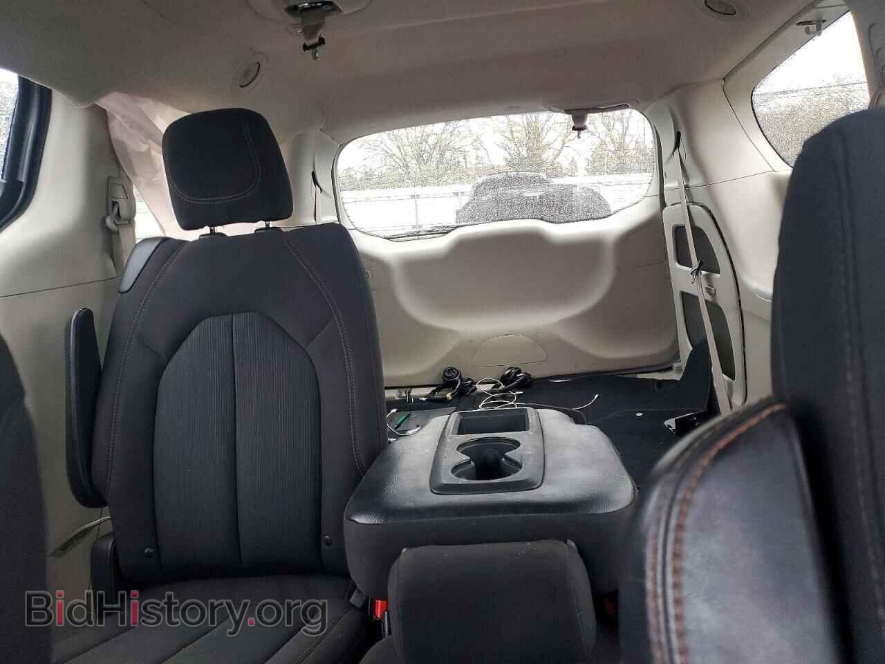 2018 CHRYSLER PACIFICA - VIN: 2C4RC1FG9JR294062 - Photo 10