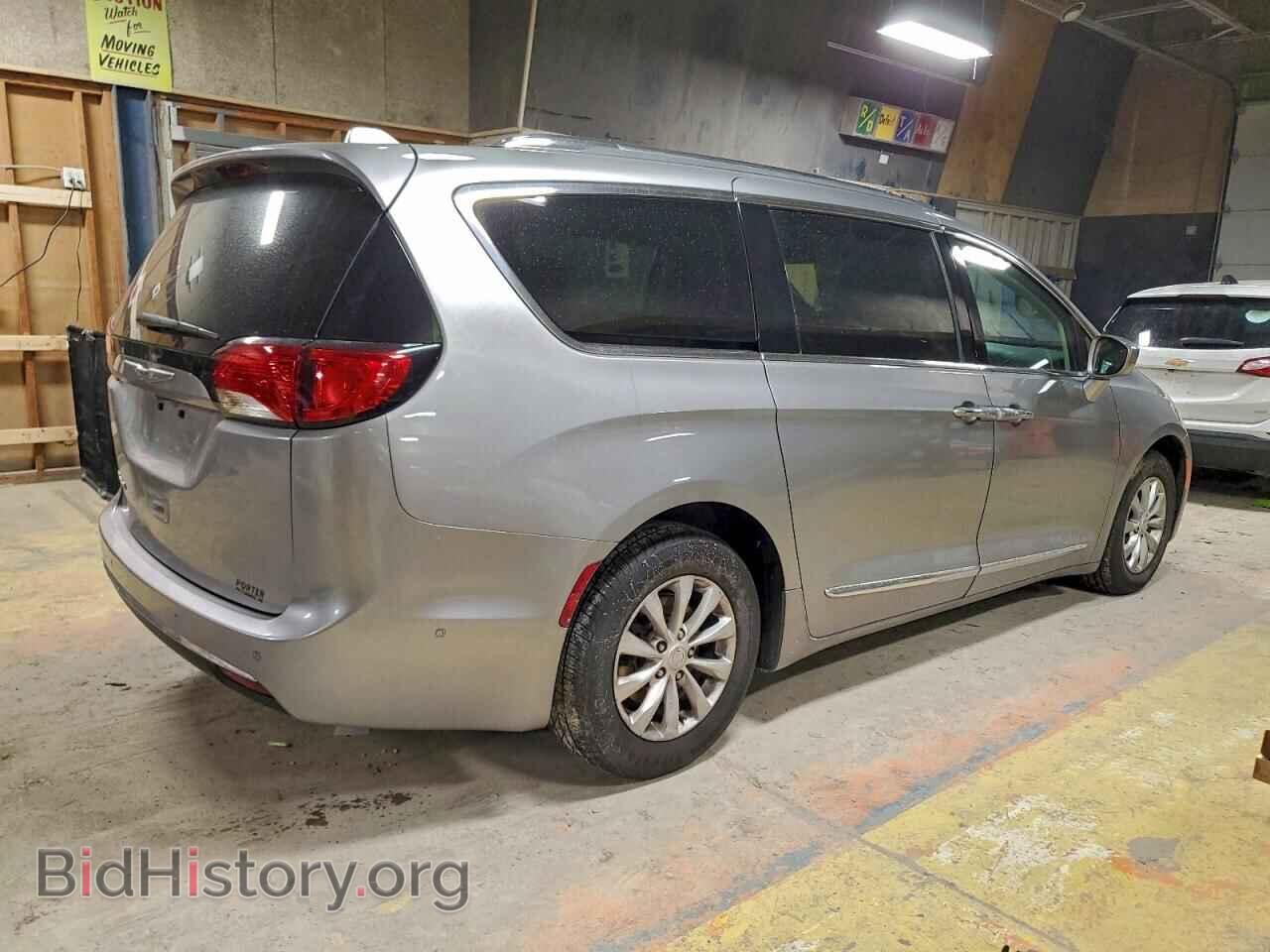 2018 CHRYSLER PACIFICA - VIN: 2C4RC1BG1JR216848 - Фото 3