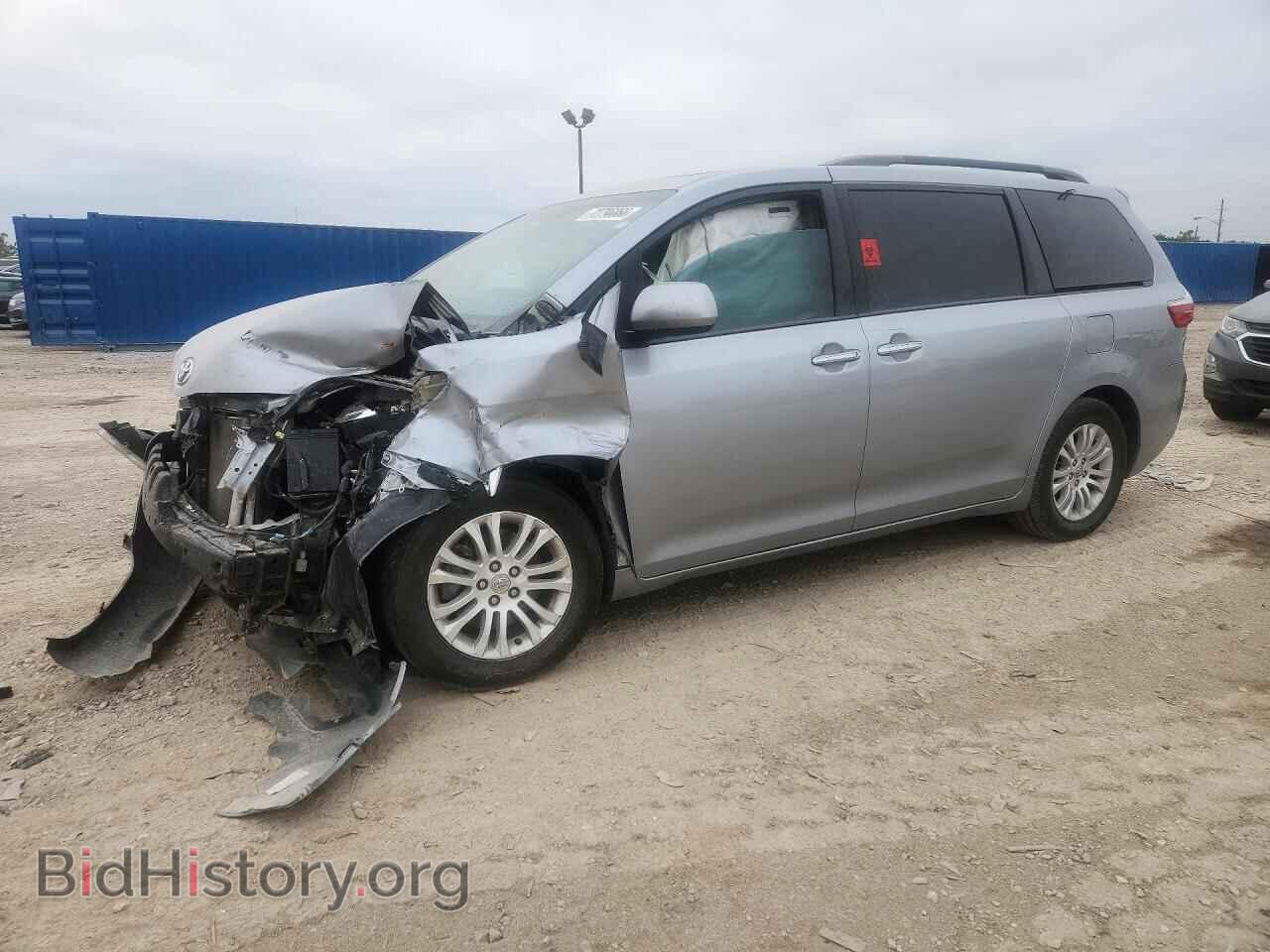 Фотография 5TDYK3DC9GS732279 - TOYOTA SIENNA 2016