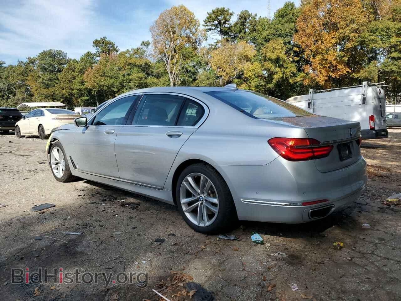 2018 BMW 7 SERIES - VIN: WBA7F0C53JGM22810 - Фото 2