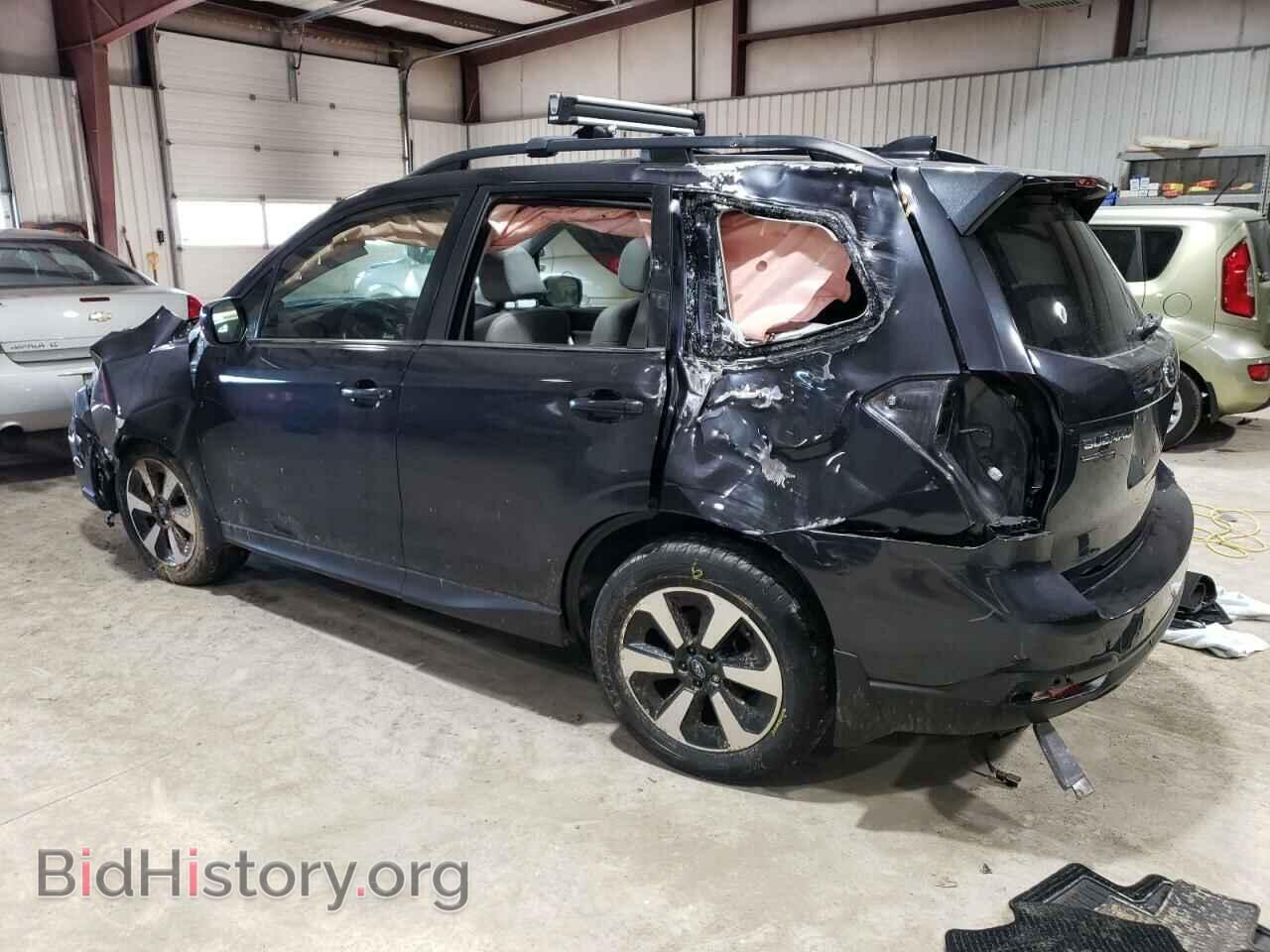 2017 SUBARU FORESTER - VIN: JF2SJARC2HH462910 - Фото 2