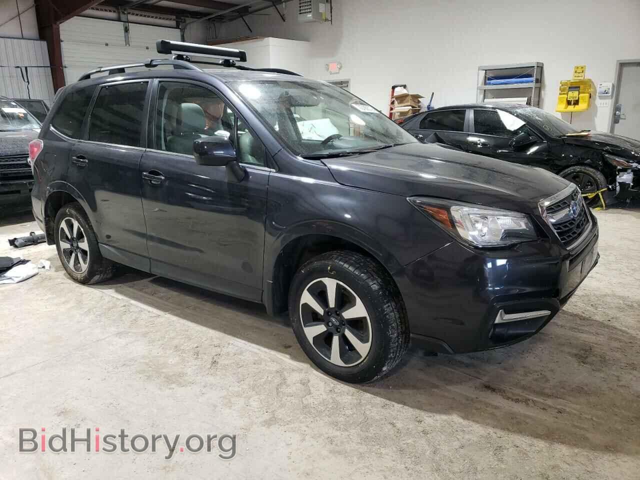 2017 SUBARU FORESTER - VIN: JF2SJARC2HH462910 - Фото 4