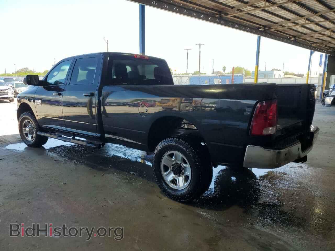 2018 RAM All Models - VIN: 3C6UR5HL7JG276330 - Фото 2