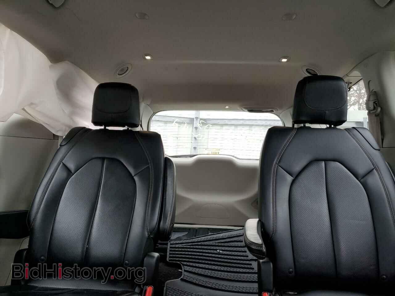 2018 CHRYSLER PACIFICA - VIN: 2C4RC1BG1JR121805 - Photo 10