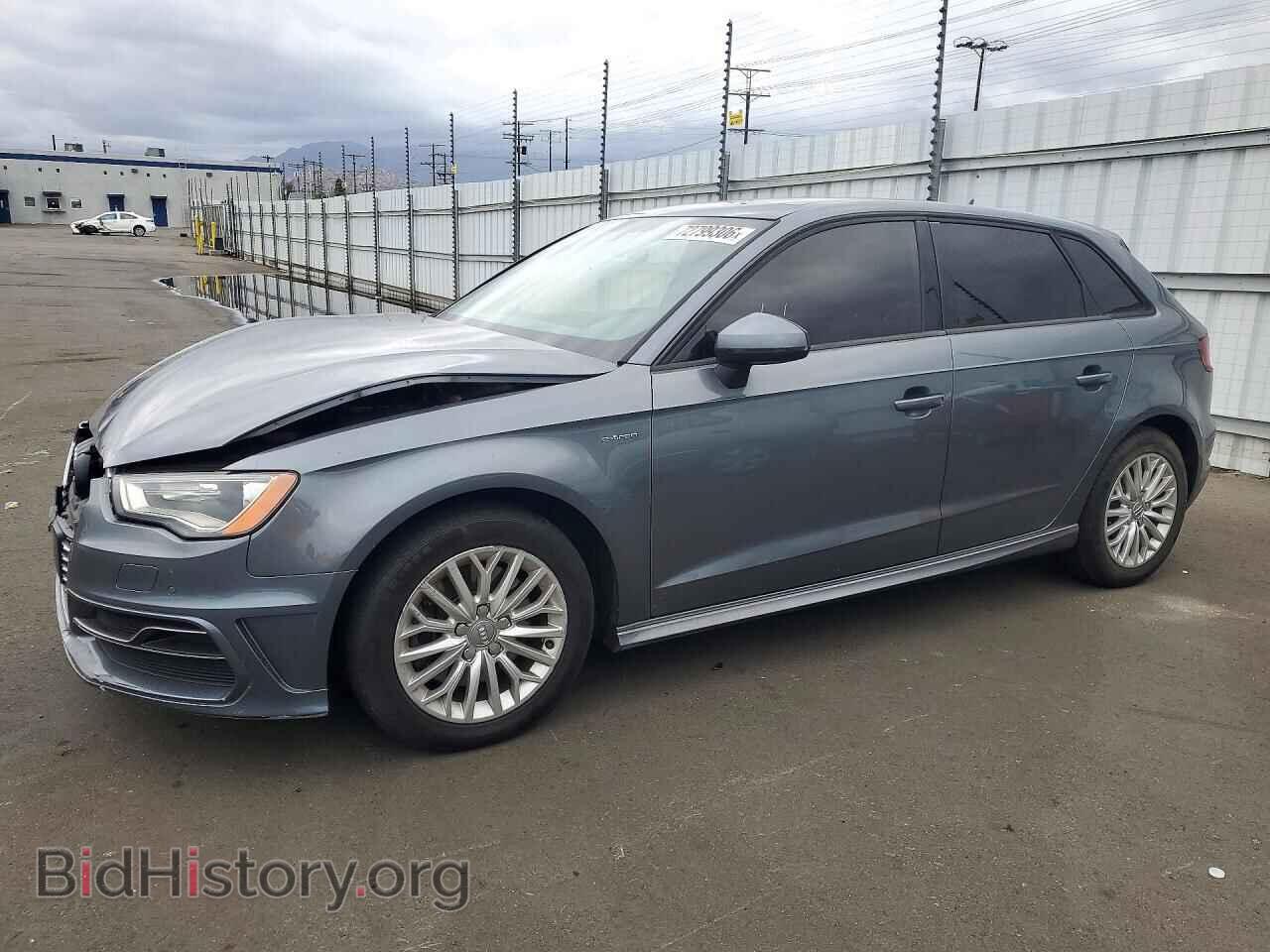 Фотография WAUVPBFF9GA138761 - AUDI A3 2016
