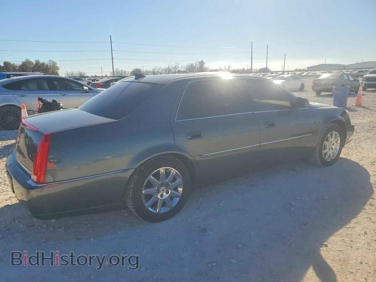 2011 CADILLAC DTS - VIN: 1G6KH5E69BU112452 - Photo 3