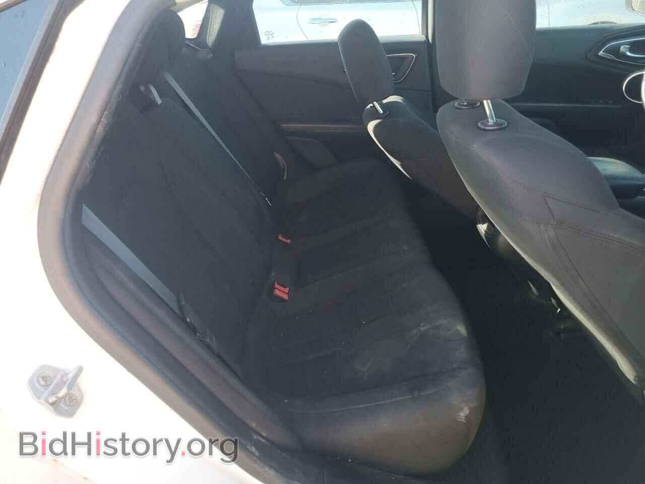 2015 CHRYSLER 200 - VIN: 1C3CCCAB5FN619330 - Фото 10