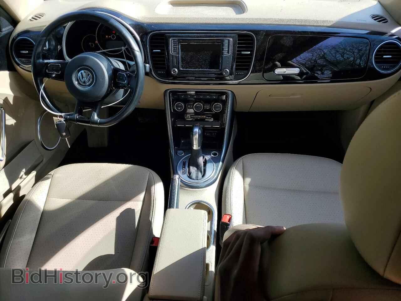 2018 VOLKSWAGEN BEETLE - VIN: 3VWJD7AT1JM711129 - Фото 8