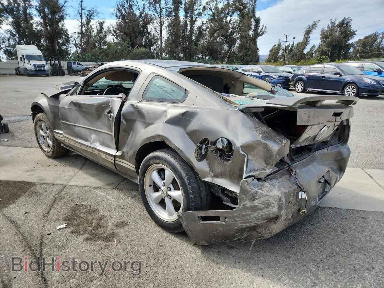 2005 FORD MUSTANG - VIN: 1ZVFT80N055115426 - Photo 2